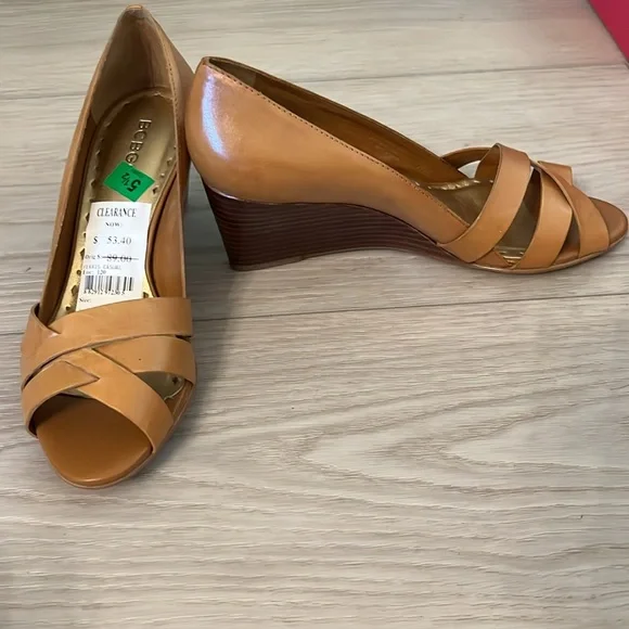 BCBGirls Ferris Tan Vaccheta Wedge Peep toe Heels size 5.5 - Picture 3 of 9